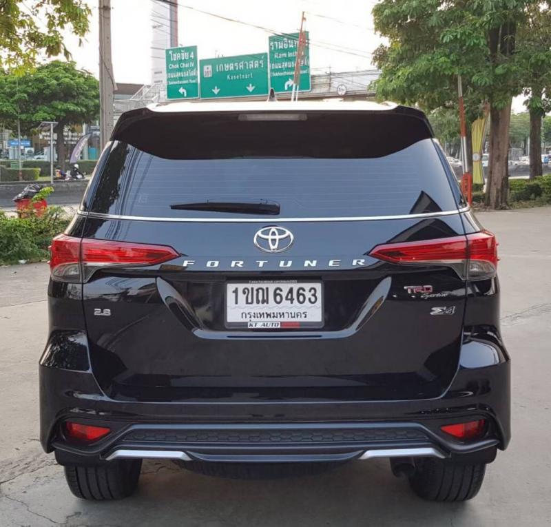 TOYOTA FORTUNER 2019