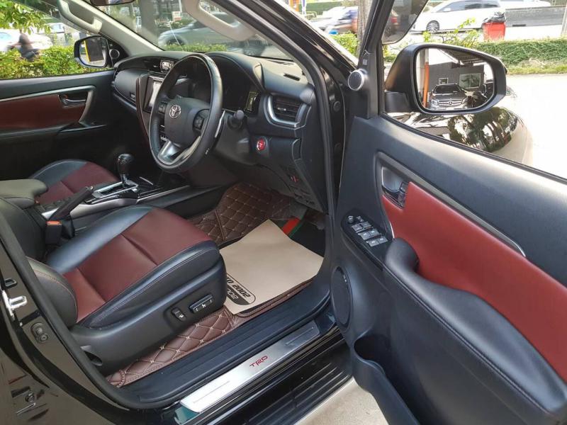 TOYOTA FORTUNER 2019