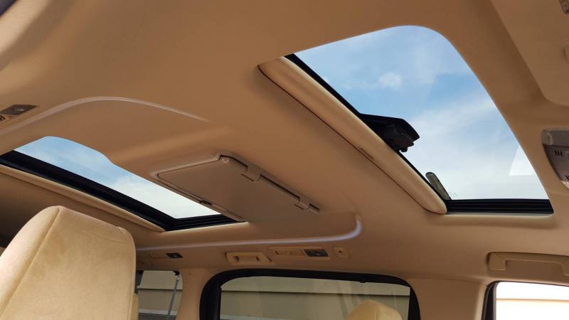 TOYOTA VELLFIRE 2016