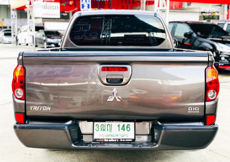 MITSUBISHI Triton 2014