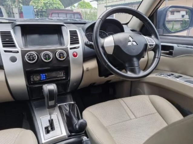 MITSUBISHI Pajero Sport 2.5 GT 2012
