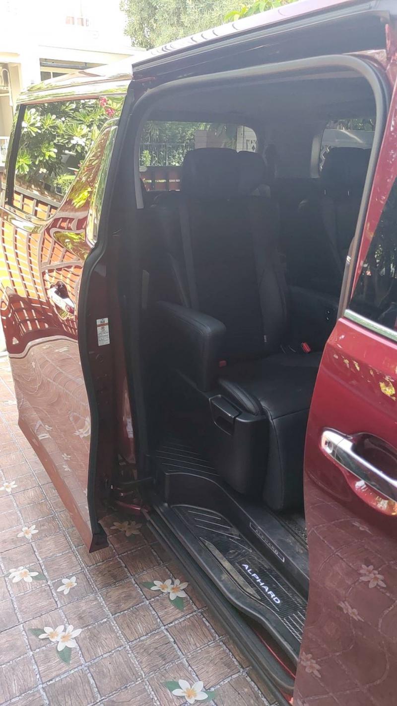 TOYOTA Alphard 2018