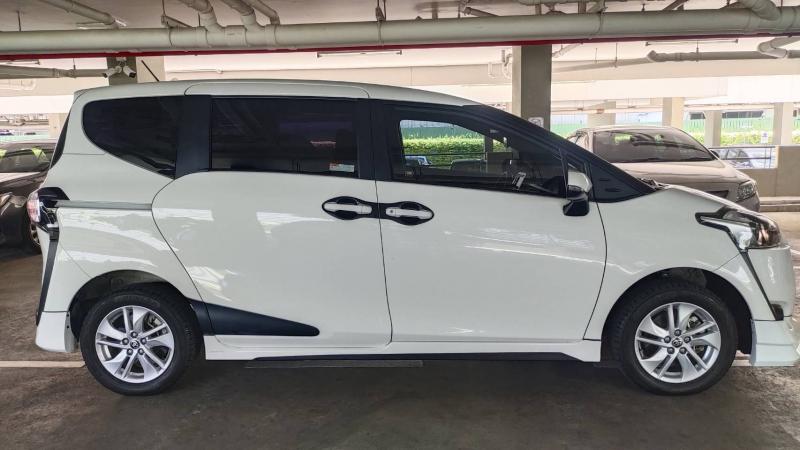 TOYOTA SIENTA 2018