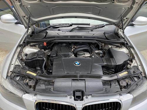 BMW E90  2010