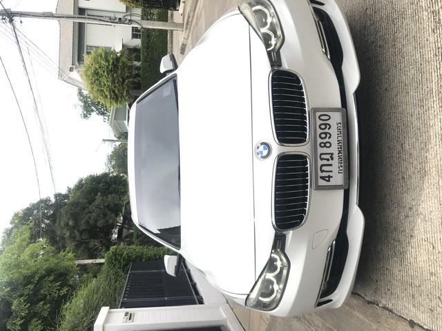 BMW 320i Luxury 2015