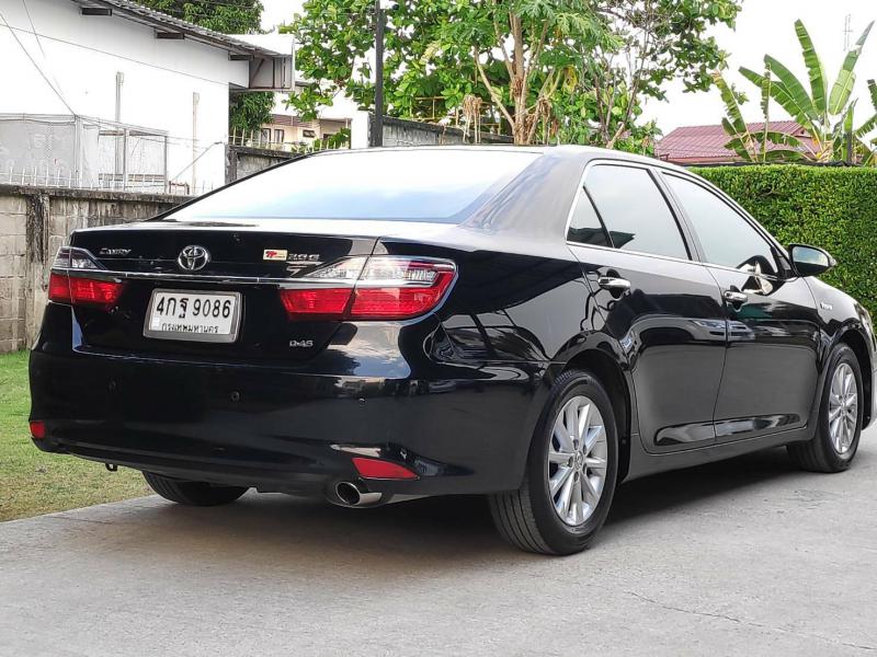 TOYOTA Camry 2015