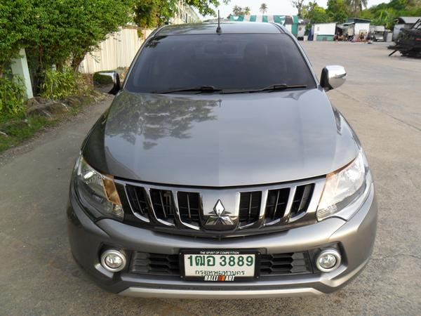 MITSUBISHI Triton 2016