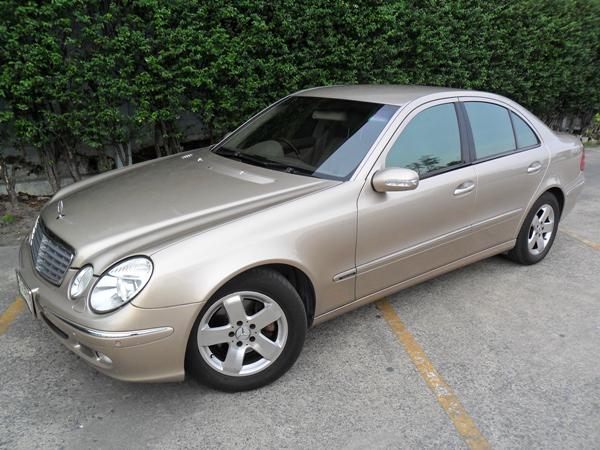 BENZ E200 2004