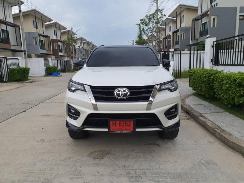 TOYOTA Fortuner 2019