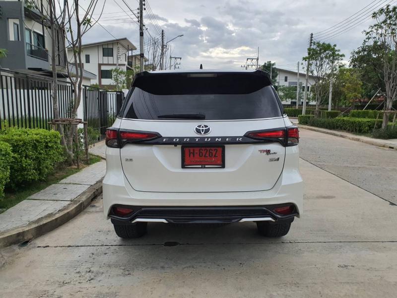 TOYOTA Fortuner 2019