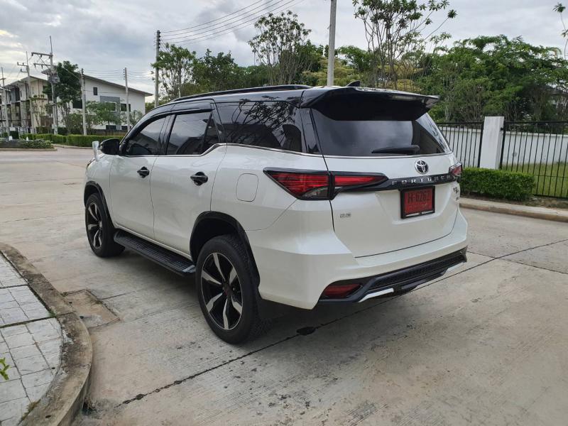 TOYOTA Fortuner 2019