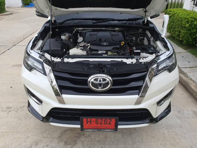 TOYOTA Fortuner 2019