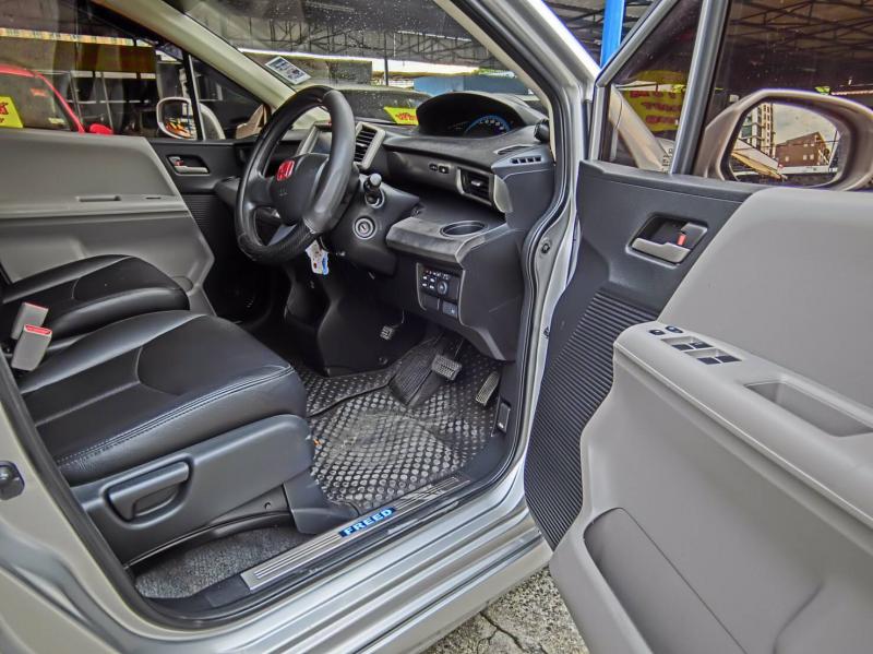 HONDA Freed 1.5 E 2011