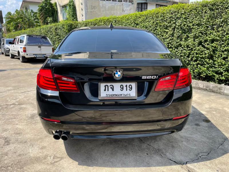 BMW F10 520i TwinPower T 2012