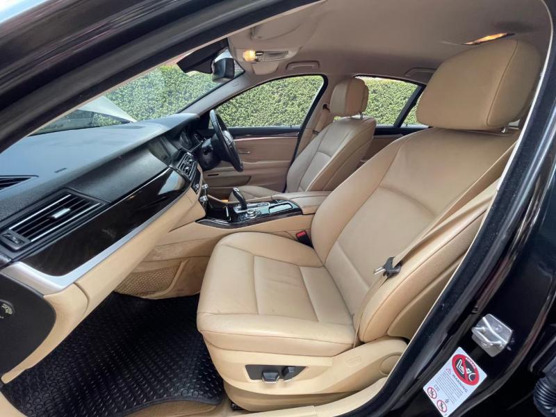 BMW F10 520i TwinPower T 2012