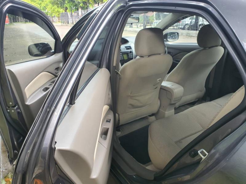 TOYOTA Vios 1.5E(AS) Ivory 2012