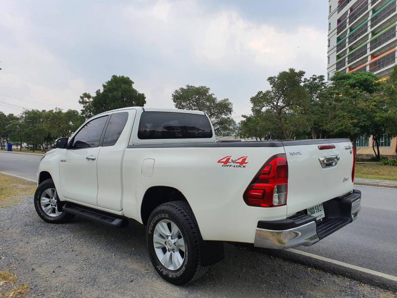 TOYOTA Revo 2.4E 4WD 2018