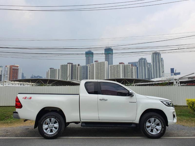 TOYOTA  Revo 2.4E 4WD 2018