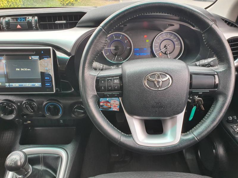 TOYOTA Revo 2.4E 4WD 2018