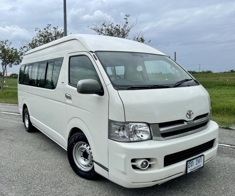 TOYOTA Commuter 2007