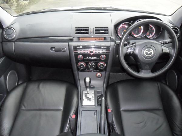 MAZDA Mazda3 2010