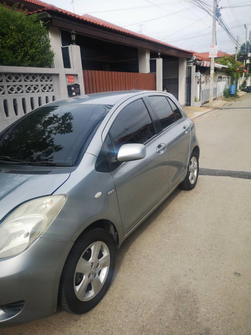 TOYOTA yaris E 2006