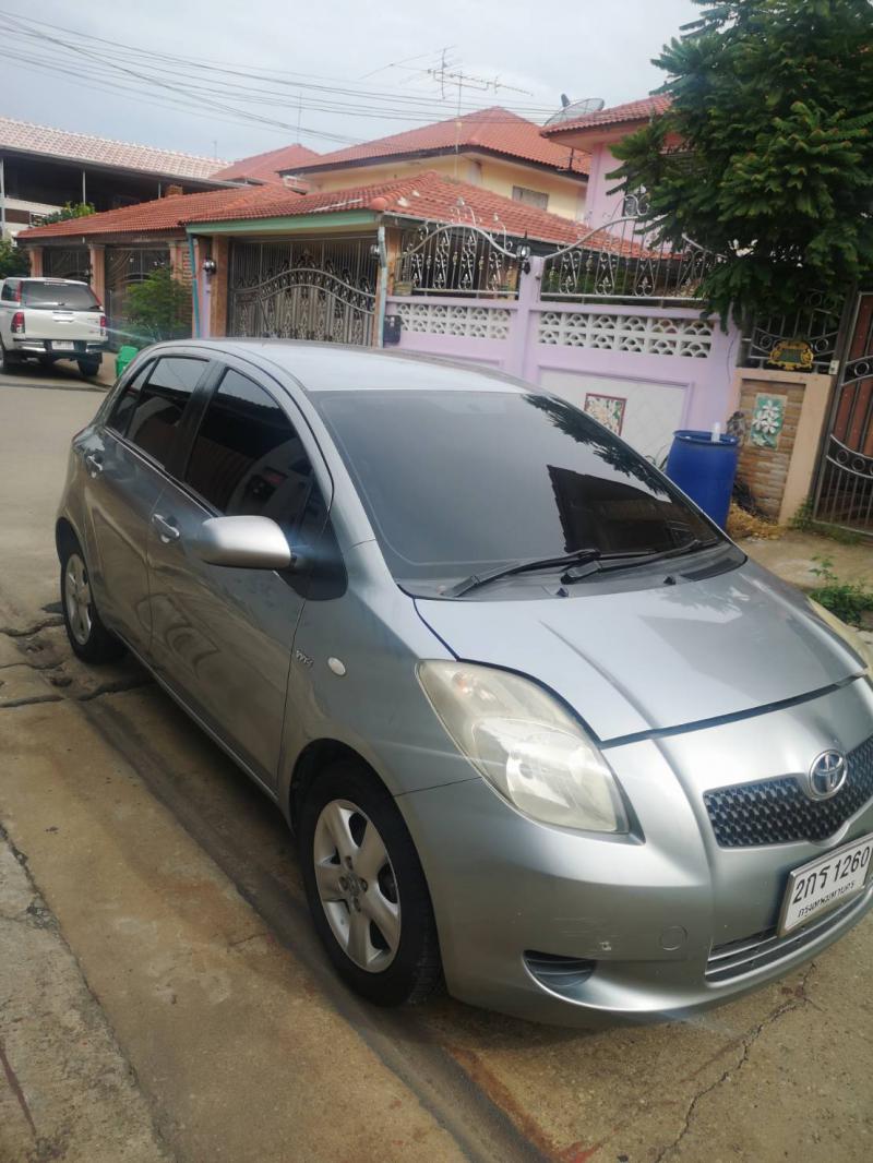 TOYOTA yaris E 2006