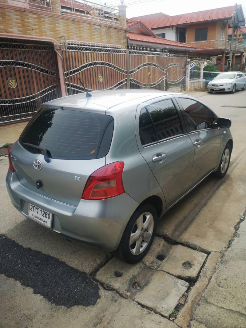 TOYOTA yaris E 2006