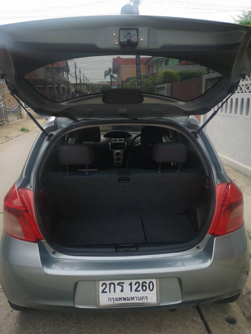 TOYOTA yaris E 2006