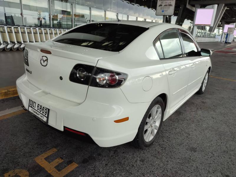 MAZDA 3 2010