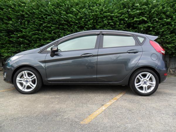FORD Fiesta 2012