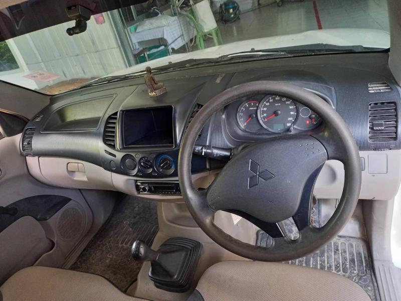 MITSUBISHI Triton 2014