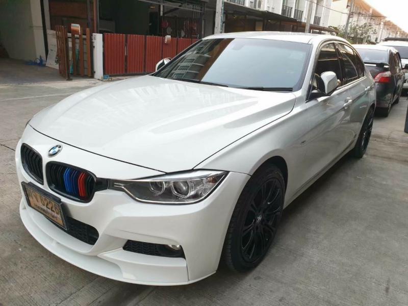 BMW 320i Luxury ปี 2015  2015