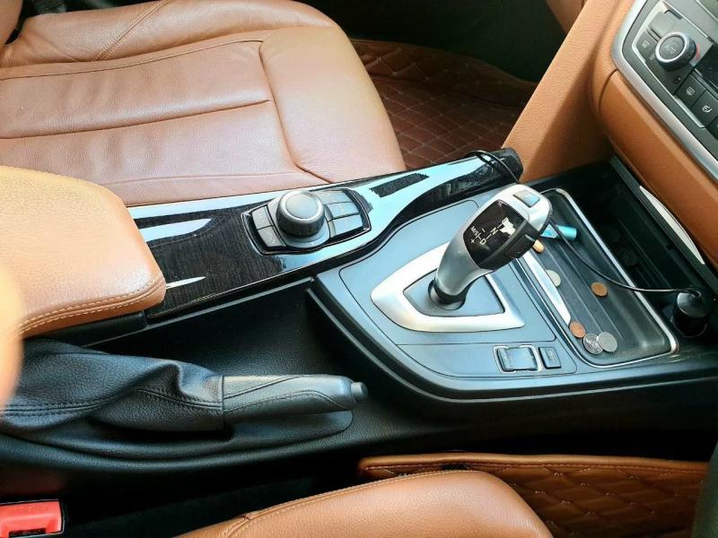 BMW 320i Luxury ปี 2015  2015