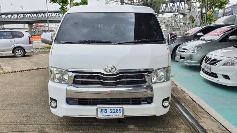 TOYOTA Ventury 2.7G  2015