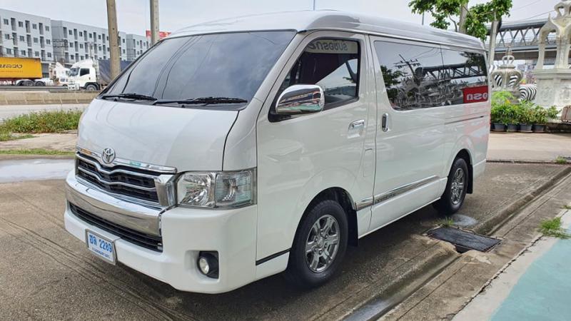 TOYOTA Ventury 2.7G  2015