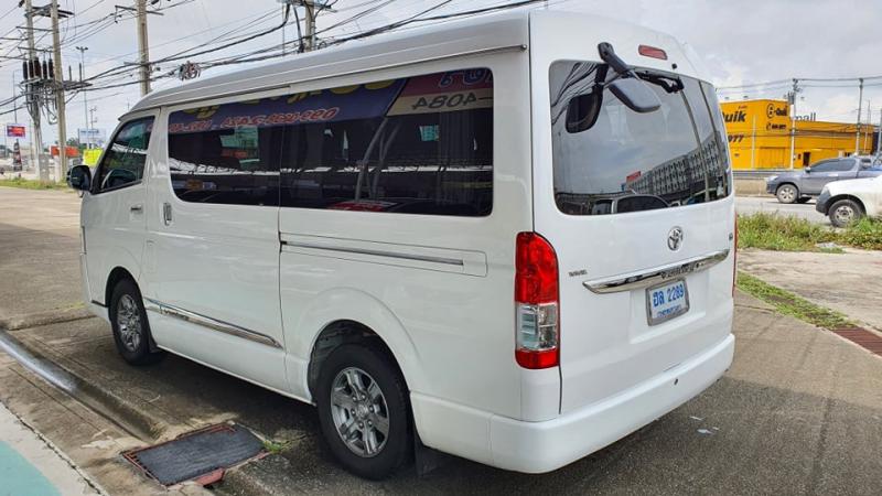 TOYOTA Ventury 2.7G  2015