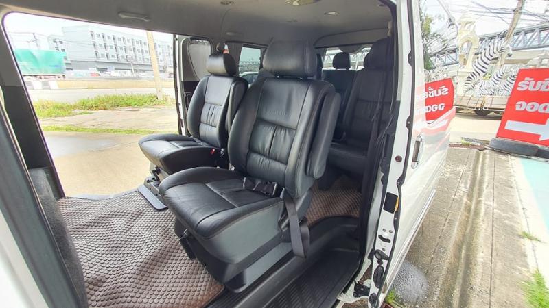 TOYOTA Ventury 2.7G 2015