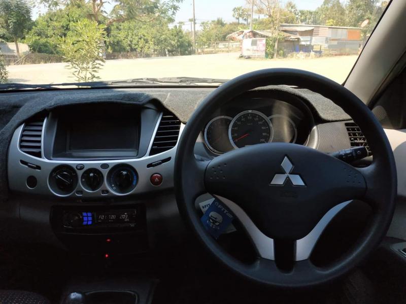 MITSUBISHI Triton 2.4 Plus CNG 2012