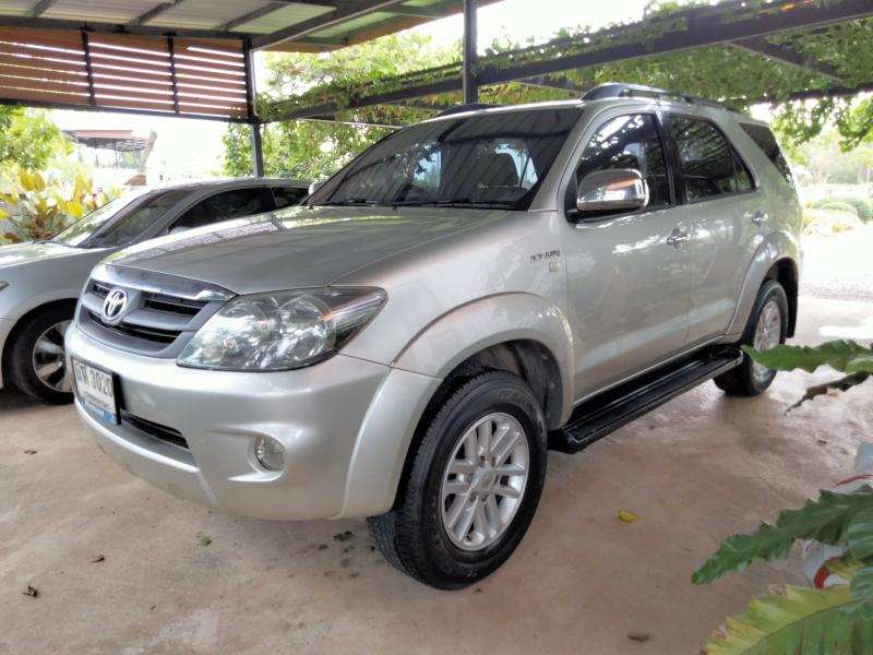 TOYOTA Fortuner 2006