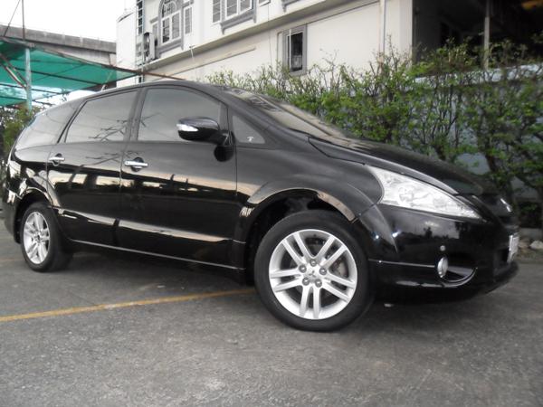 MITSUBISHI Space Wagon 2011