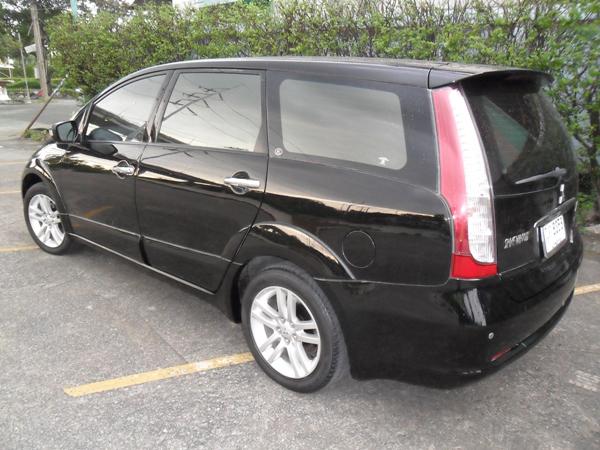 MITSUBISHI Space Wagon 2011