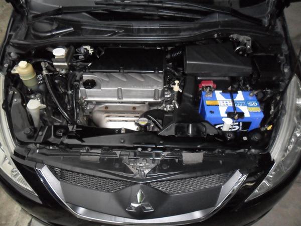 MITSUBISHI Space Wagon 2011