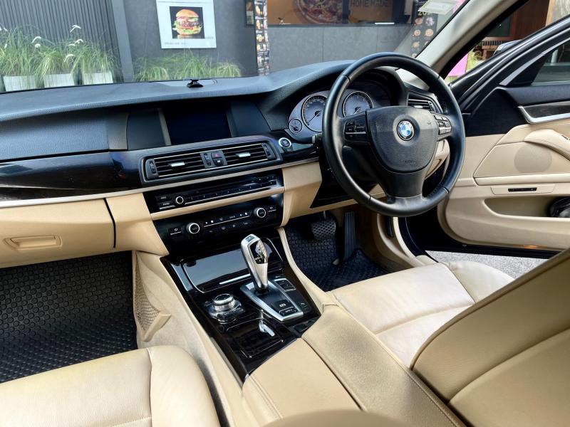 BMW 520i 2011