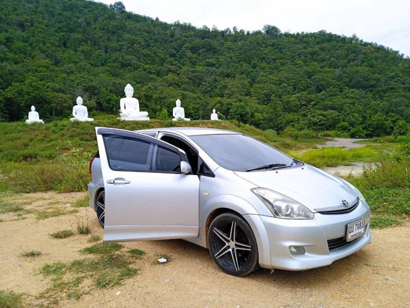 TOYOTA WISH 2009