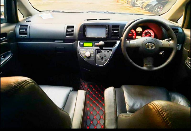 TOYOTA WISH  2009