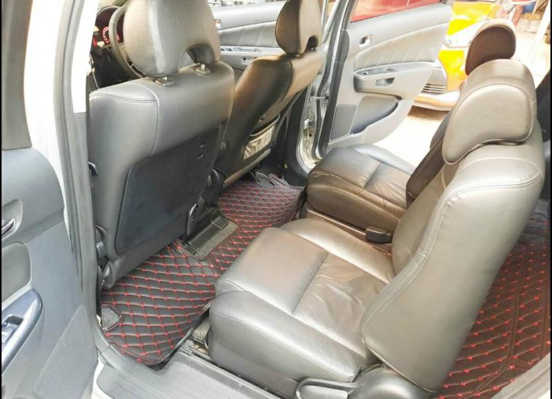 TOYOTA WISH 2009
