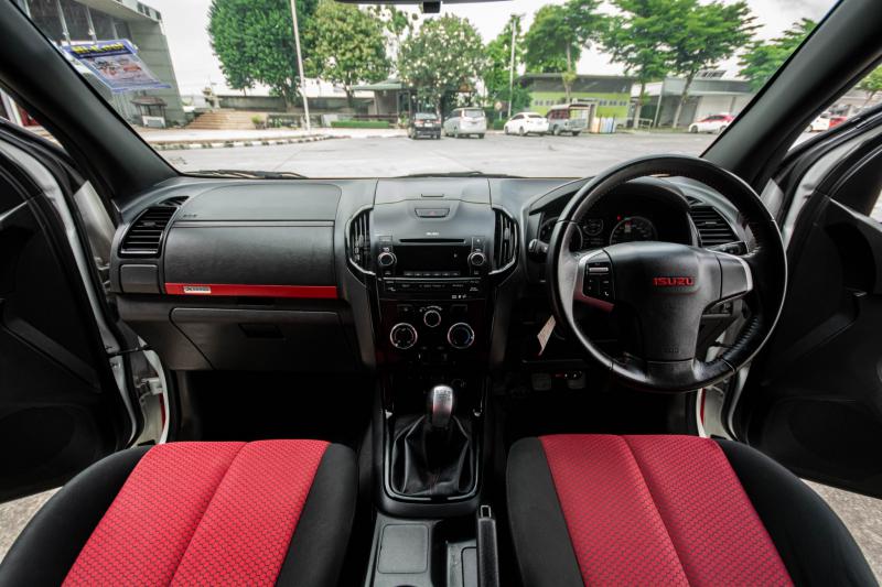 ISUZU D-MAX Space Cab 2018