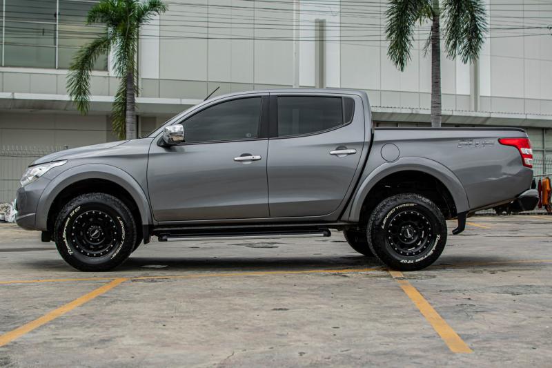 MITSUBISHI TRITON 2016