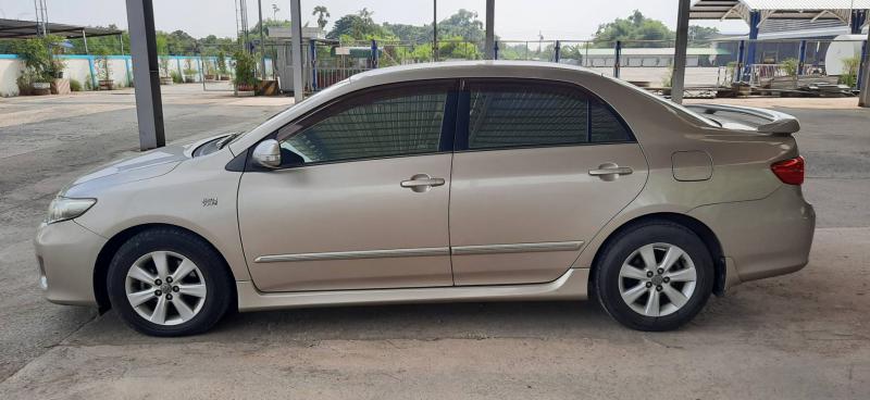 TOYOTA Altis 1.6 E 2010